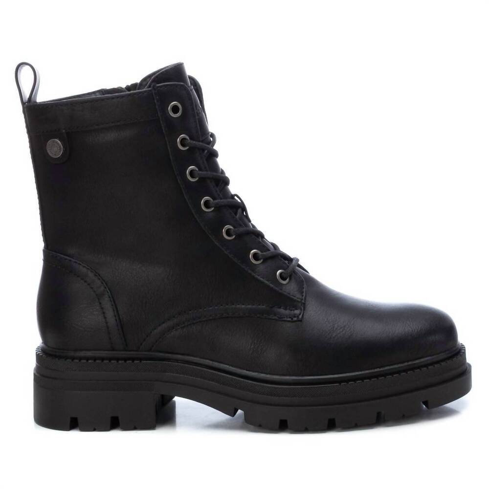 NEW XTI women's lace-up booties in black